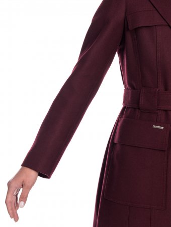 Женское демисезонное пальто-тренчкот с накладными карманами